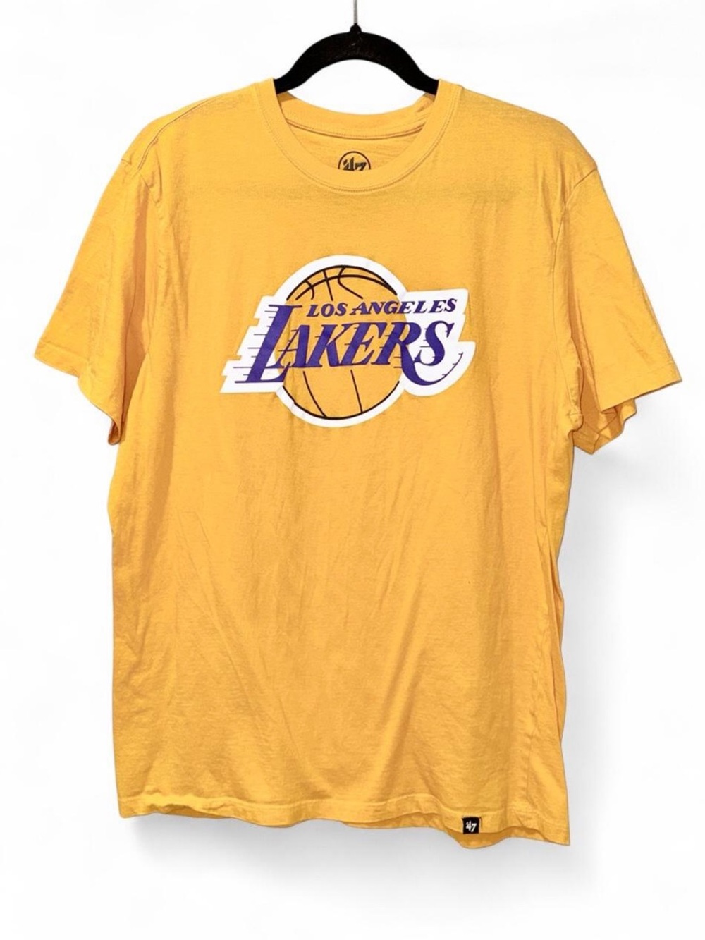 47 Brand Los Angeles Lakers Short Sleeve Tee in Gold Size Large